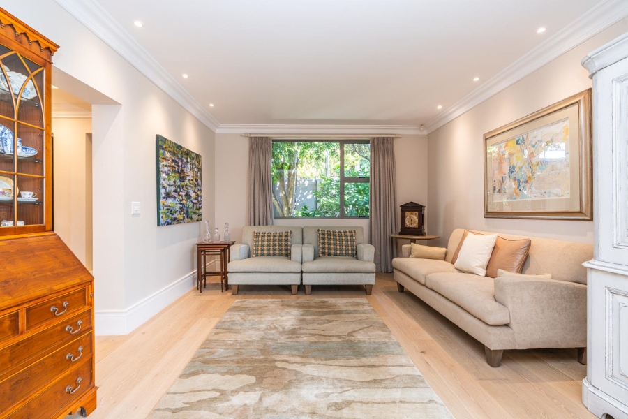 4 Bedroom Property for Sale in Fresnaye Western Cape